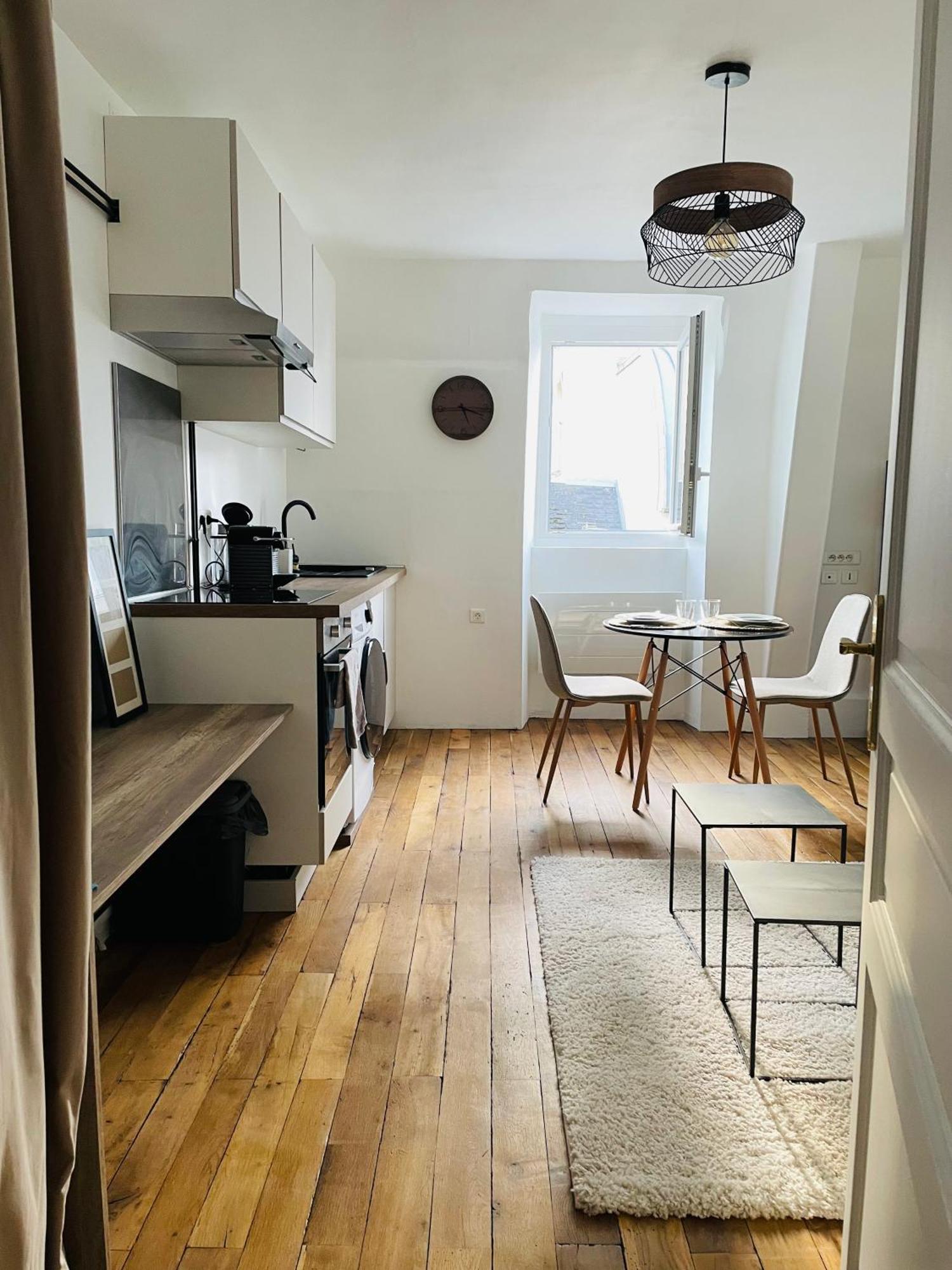 Charmant Appartement Au Coeur De Бурж Екстер'єр фото